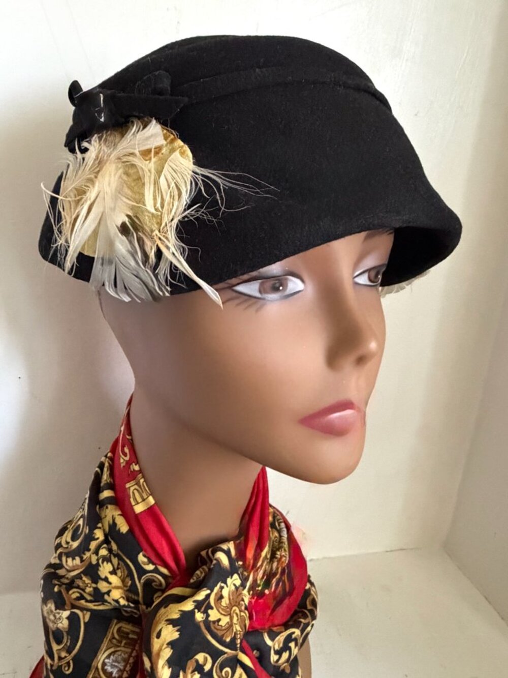 Vintage 1960s DuBarry Pollack Paris NY Rhinestones Quail Feathers Cloche Hat